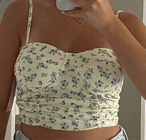 Çiçekli crop