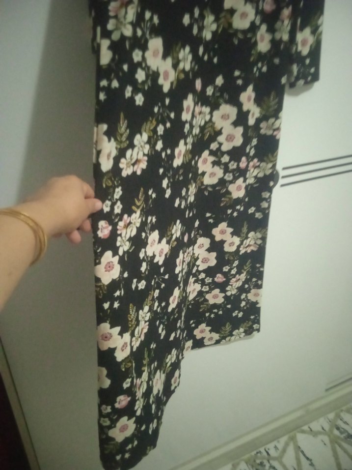 Çiçek Desenli Salaş Uzun Kadın Elbise - Görsel 3