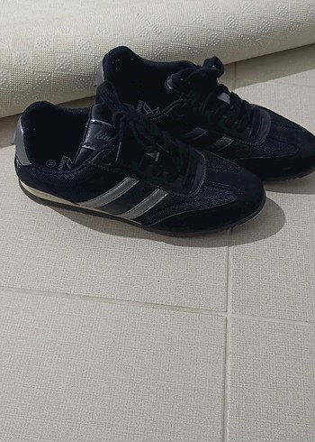 Kinetix Siyah Retro Spor Ayakkabi