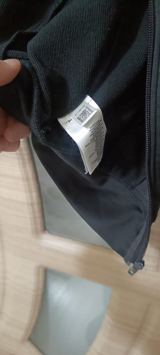 Siyah Kapüşonlu Fermuarlı Kadın Ceket - Görsel 4