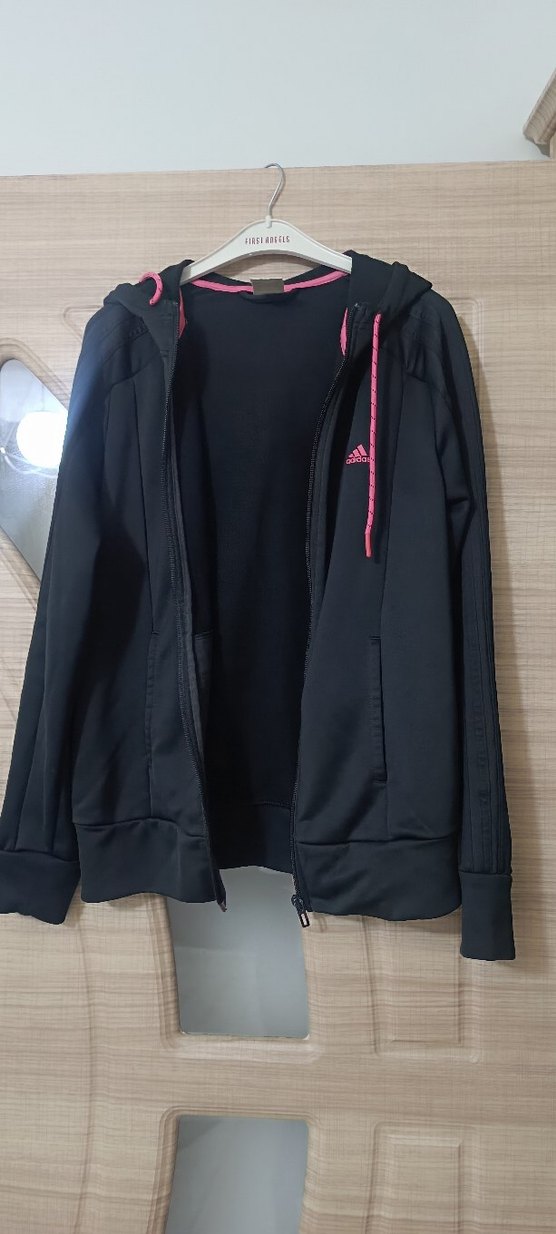 Siyah Kapüşonlu Fermuarlı Kadın Ceket - Görsel 2