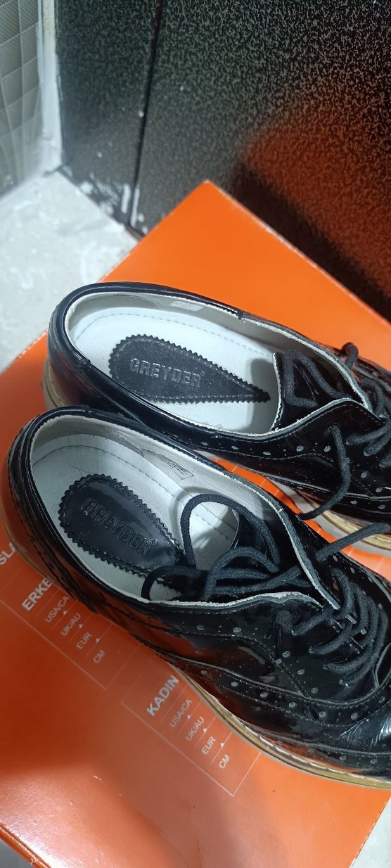 Siyah Parlak Rugan Kadın Oxford Ayakkabı - Görsel 4