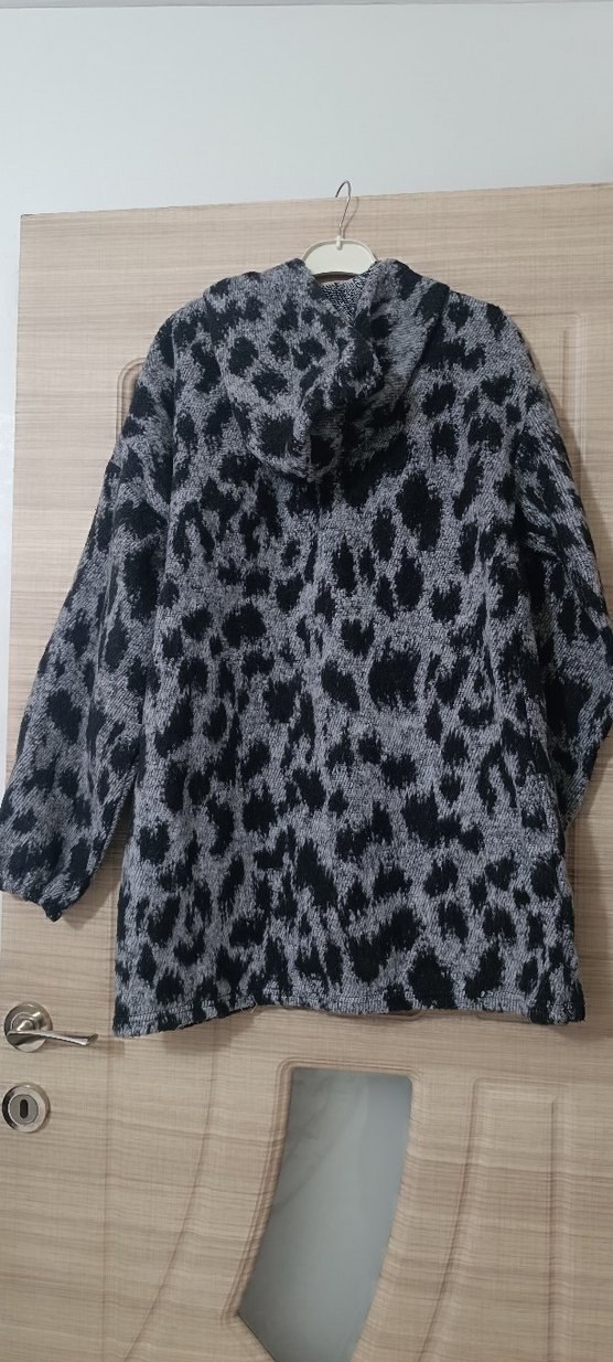 Gri Yılan Desenli Kısa Kadın Ceket - Görsel 2