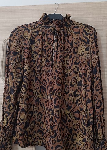 H&M Kahverengi Yılan Desenli Uzun Kollu Bluz