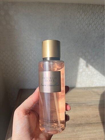 Beden Victoria secret vücut spreyi bare vanilla