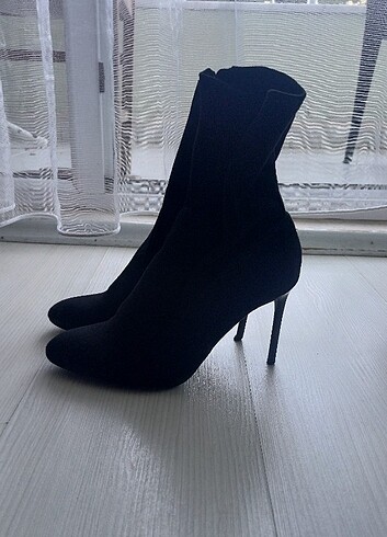 Zara Basic