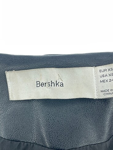 xs Beden siyah Renk Bershka Deri Ceket %70 İndirimli.