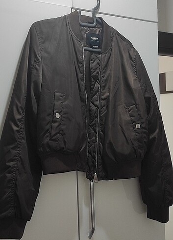 PULL AND BEAR BOMBER CEKET