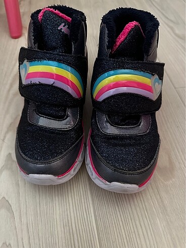 32 Beden çeşitli Renk Skechers kız çocuk ışıklı bot