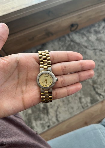  Beden Altın Renk Vintage Kadın Saati