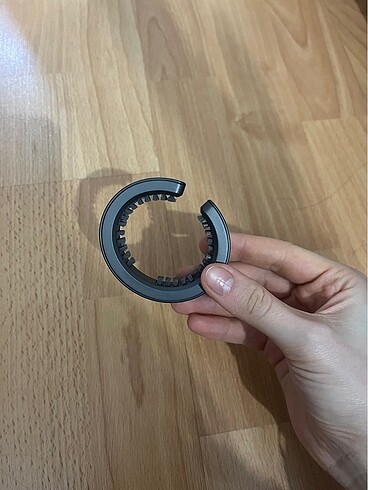 DYSON TEMİZLEME APARATI