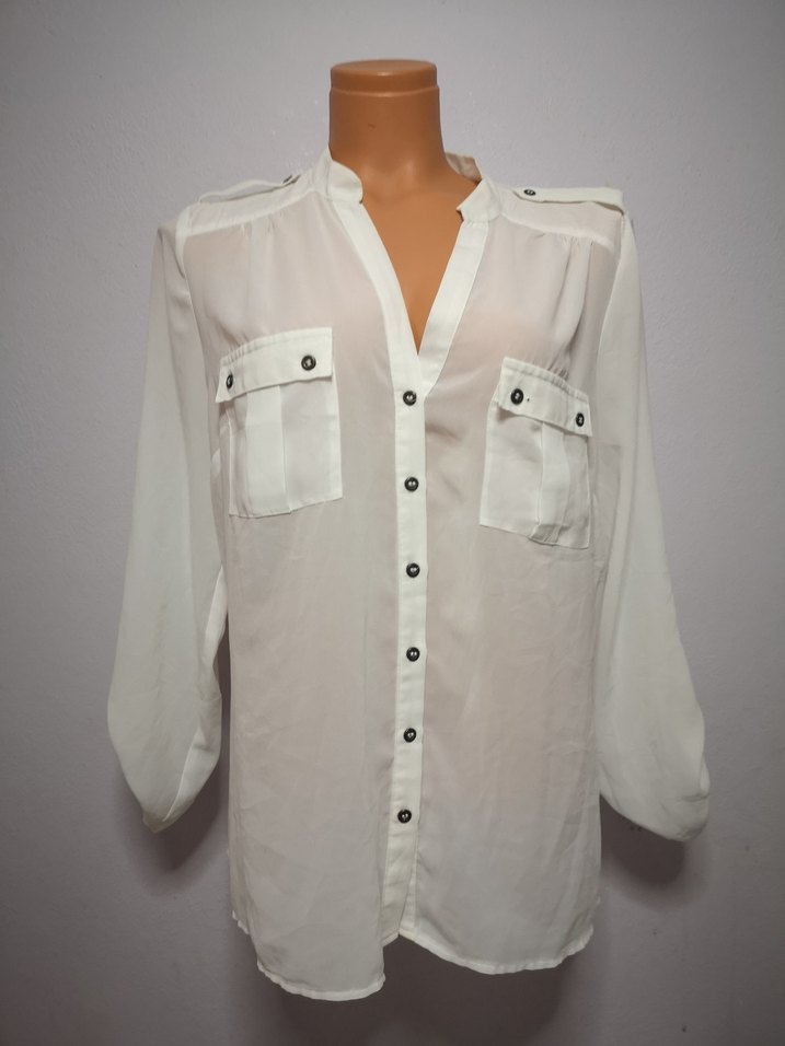 Düğmeli Beyaz Kadın V Yaka Gömlek - Görsel 2