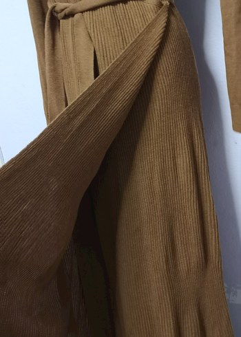 Mango Kahverengi V Yaka Kemerli Triko Elbise - Görsel 3