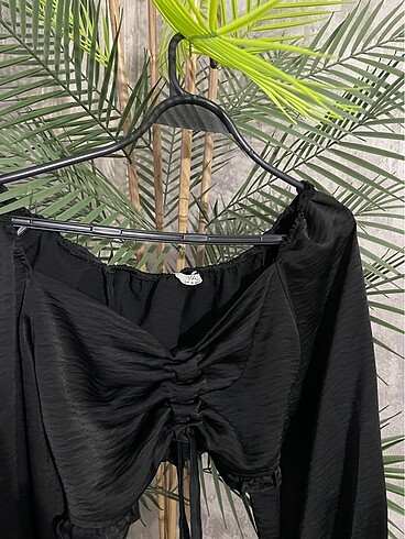 38 Beden siyah Renk Uzun kollu crop