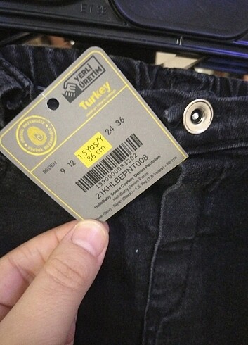 12-18 Ay Beden Hello baby 1.5 yaş kot pantolon yeni etiketli