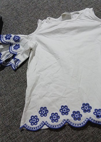 Nakışlı Beyaz Kız Çocuk Tişörtü - Görsel 2