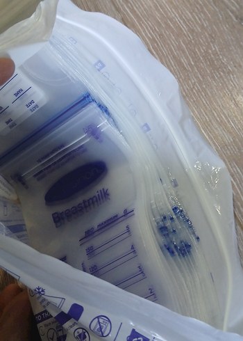 Lansinoh Göğüs Sütü Saklama Poşetleri 46 lı - Görsel 2