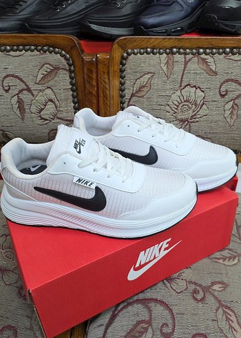 Nike Beyaz Erkek Spor Ayakkabısı - Görsel 2