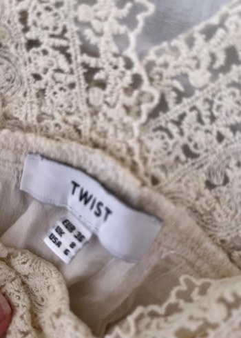 Twist Dantel Detaylı Bohem V Yaka Keten Bluz