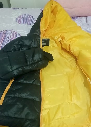 Siyah Kapüşonlu Kadın Kışlık Mont - Görsel 4