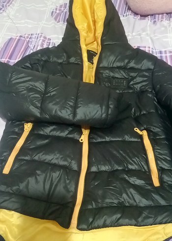 Siyah Kapüşonlu Kadın Kışlık Mont - Görsel 2