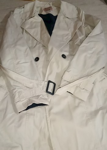 Düğmeli Beyaz Midi Kadın Trençkot - Görsel 3