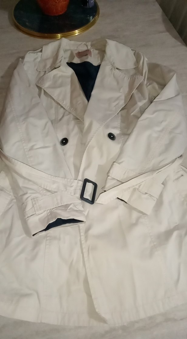 Düğmeli Beyaz Midi Kadın Trençkot - Görsel 3