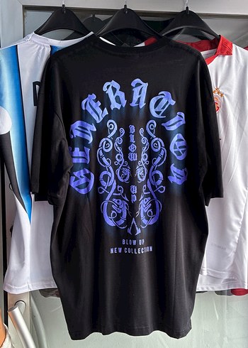 Siyah Baskılı Oversize Gothic Tişört
