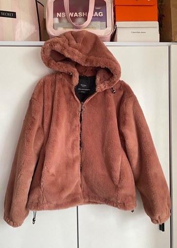 Bershka Peluş Kürk Ceket