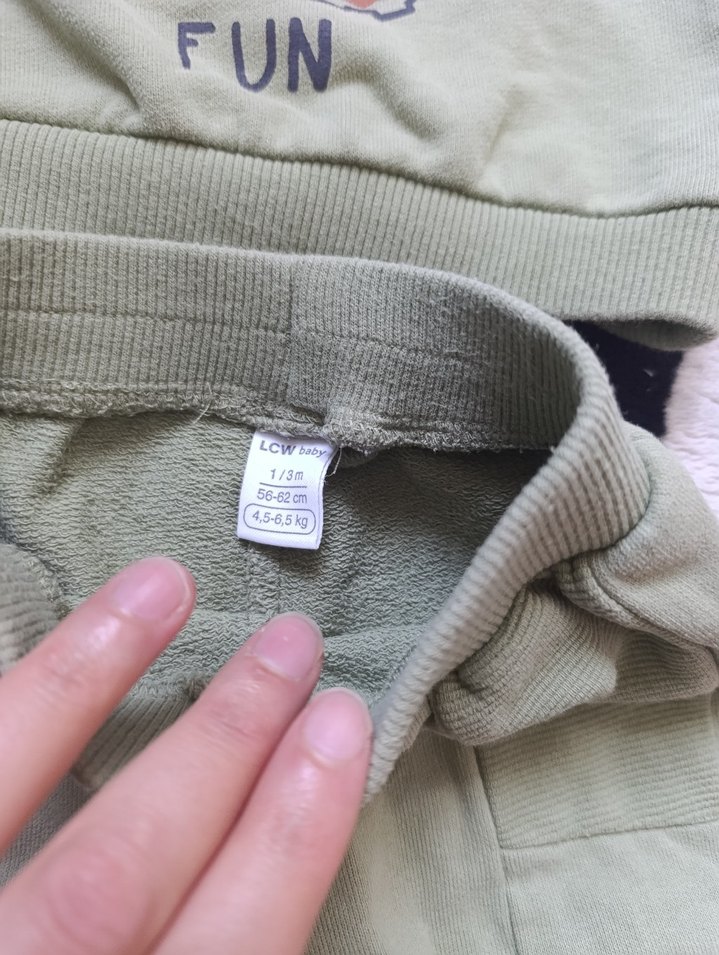 Yeşil renk Erkek Bebek Örme Sweatshirt ve Pantolon Takımı - Görsel 3