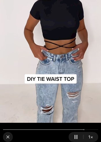 Siyah yuvarlak Yaka Bağcıklı Crop Top - Görsel 4