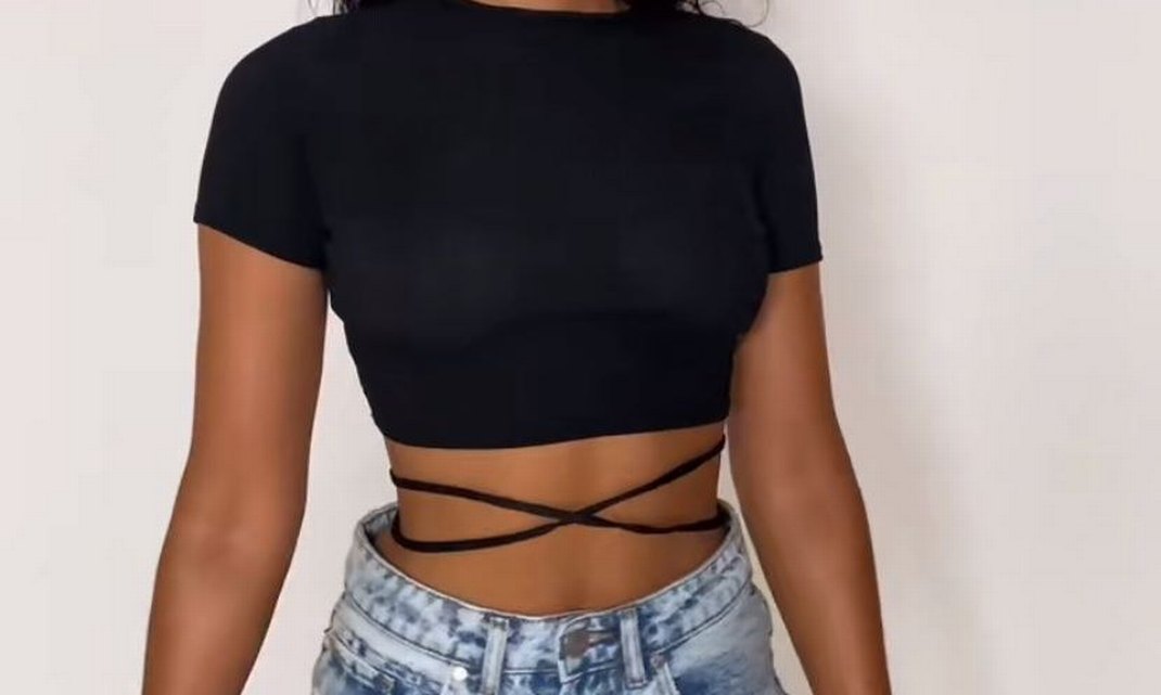Siyah yuvarlak Yaka Bağcıklı Crop Top - Görsel 3