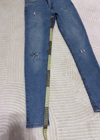 29 Beden mavi Renk Regular Fit Yırtık Detaylı Kot Pantolon