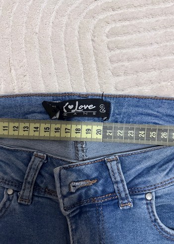Regular Fit Yırtık Detaylı Kot Pantolon