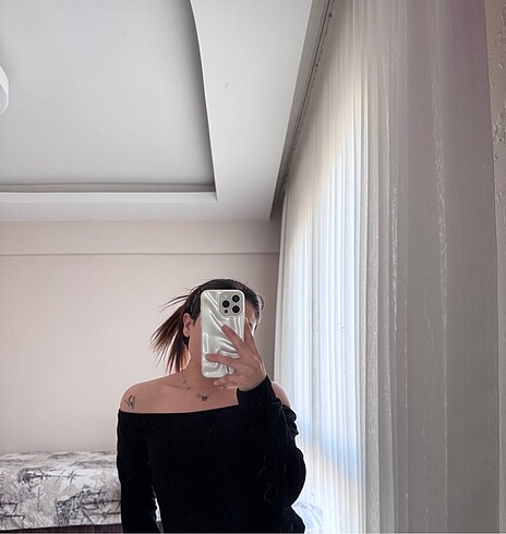m Beden siyah Renk Omzu açık bluz