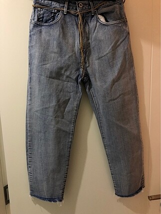 Levis pantolon