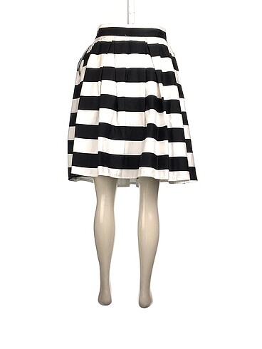 s Beden Bershka Midi Etek %70 İndirimli.