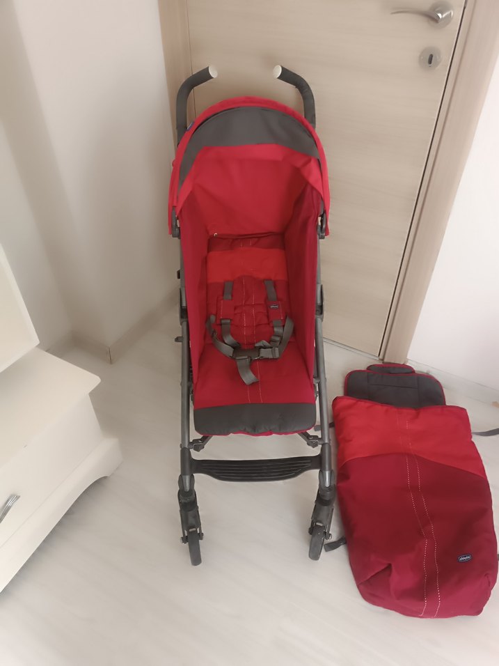 Chicco liteway Kırmızı Bebek Arabası ve Ayak Örtüsü - Görsel 3