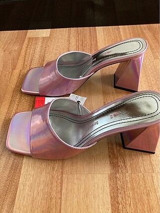 38 Beden pembe Renk Bershka Yanardöner Blok Topuklu Sandalet#38# numara