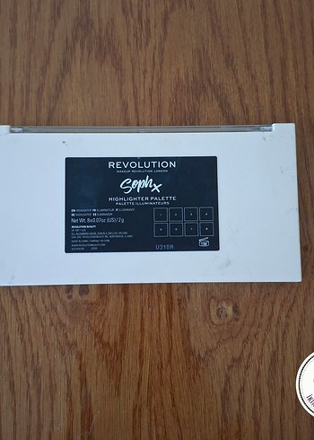 Revolution Soph X Highlighter Palette - Görsel 4