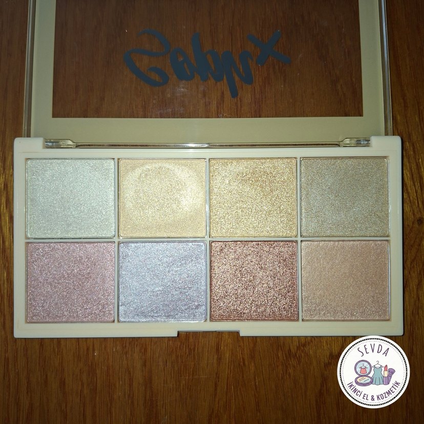 Revolution Soph X Highlighter Palette - Görsel 3