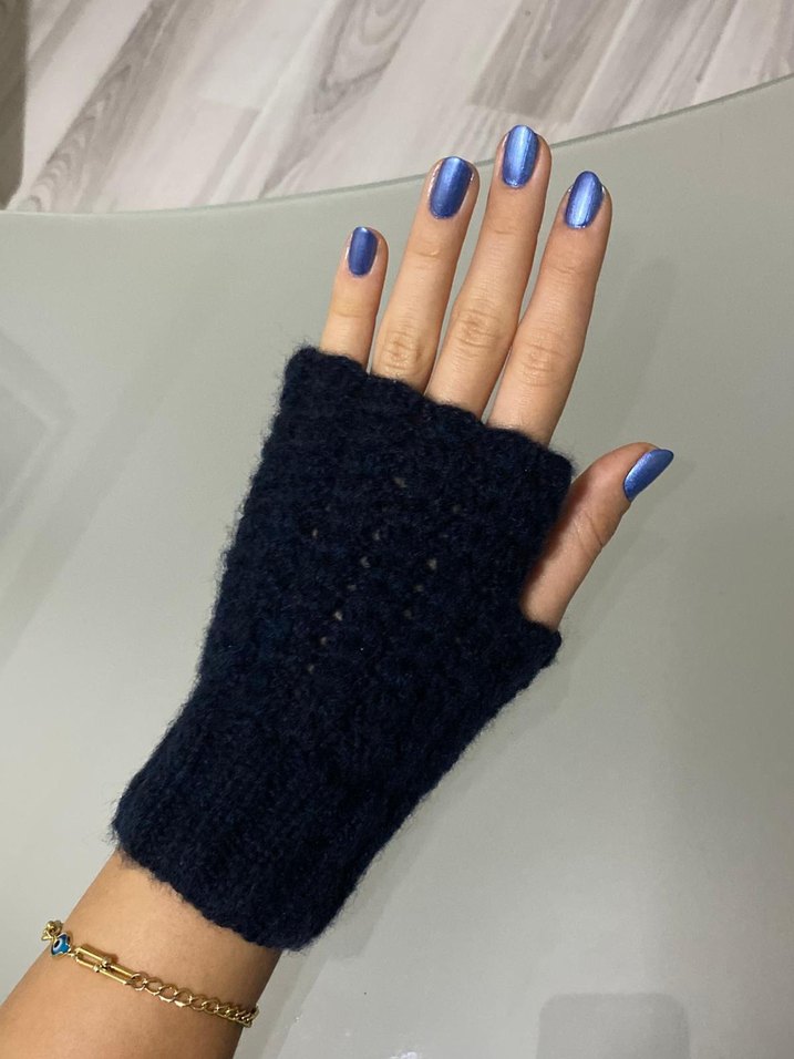 Lacivert Örgü Parmaksız Kadın Eldiveni - Görsel 3