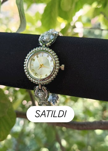 Boncuklu Kadın Kol Saati