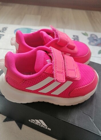 23 numara adidas tensaur run 
