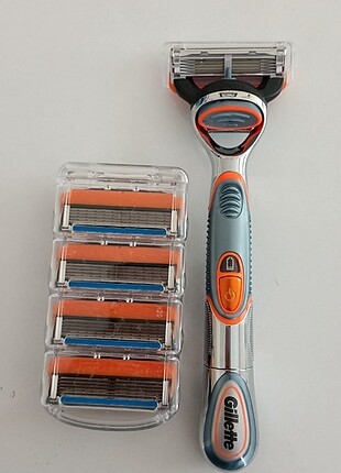 GİLETTE FUSİON 5 POWER 