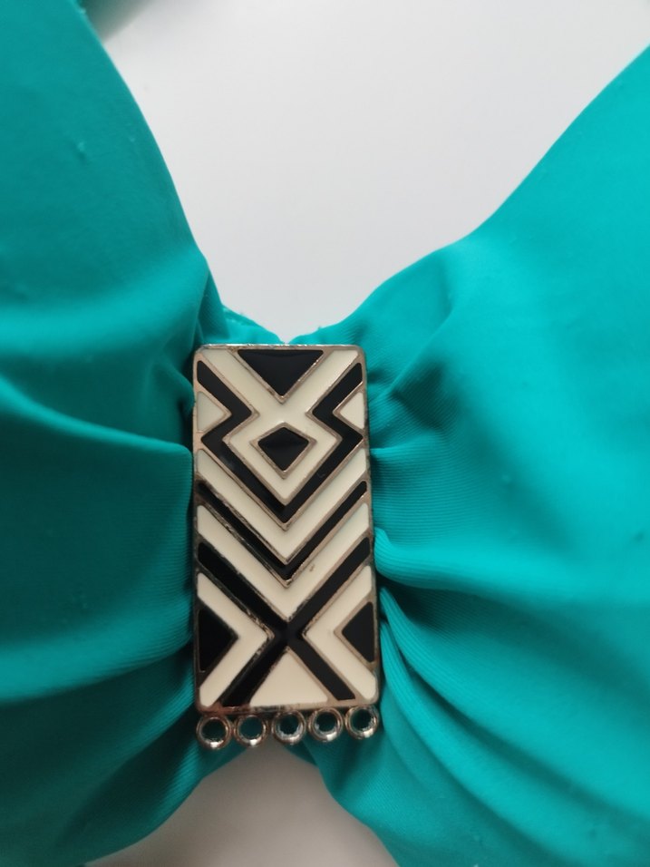 Turkuaz Bel Detaylı Bikini Üstü 85.90 beden - Görsel 2