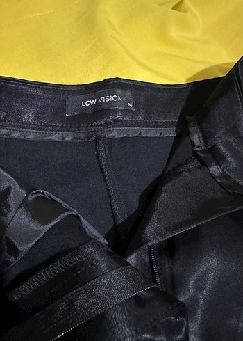 Kadın Siyah Pilili Uzun Saten Pantolon - Görsel 2