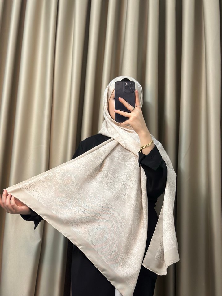 Kadın Beyaz İpek Dokulu Şal - Görsel 2