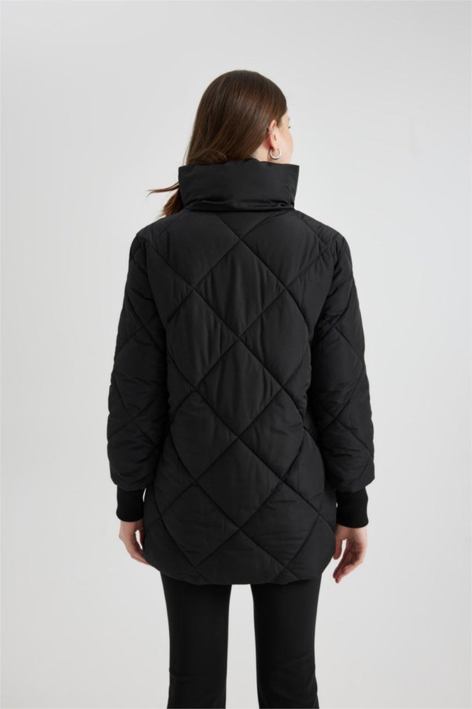 Su İtici Uzun Şişme Mont Dik Yaka Kapitoneli Çıtçıtlı Cepli - Görsel 5