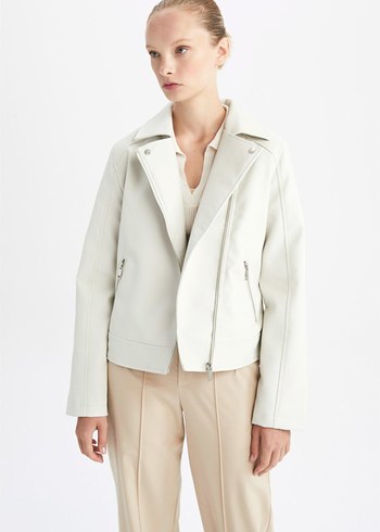 Bej Kadın Deri Ceket - Görsel 2